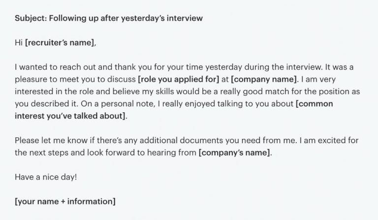 How do I message a recruiter on LinkedIn about an internship