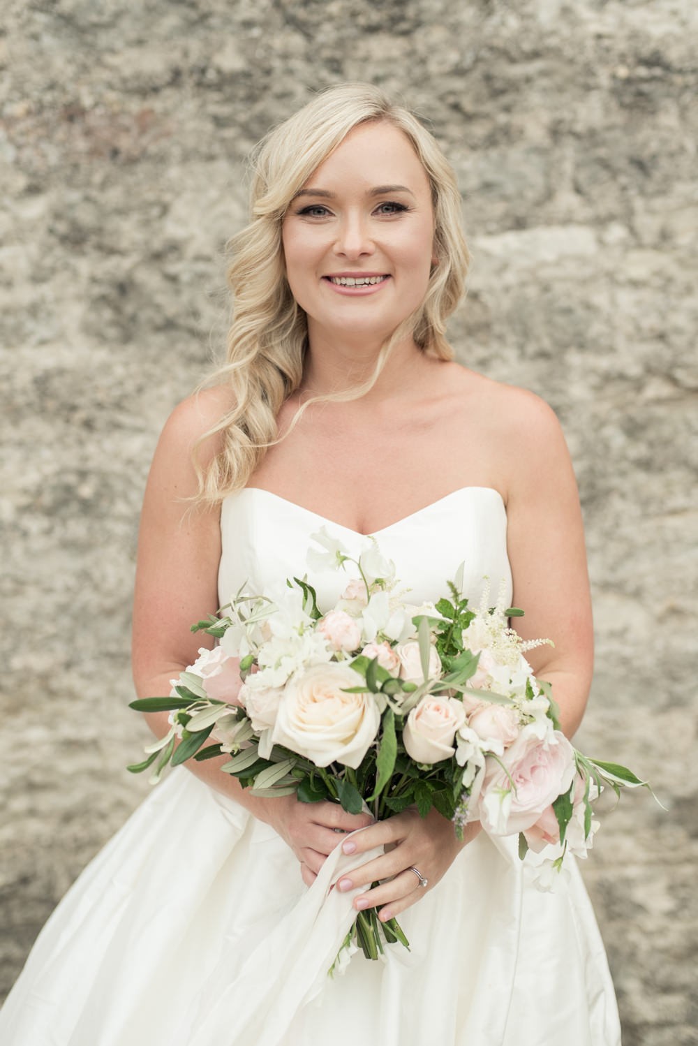 BEAUTIFUL BRIDESMAIDS