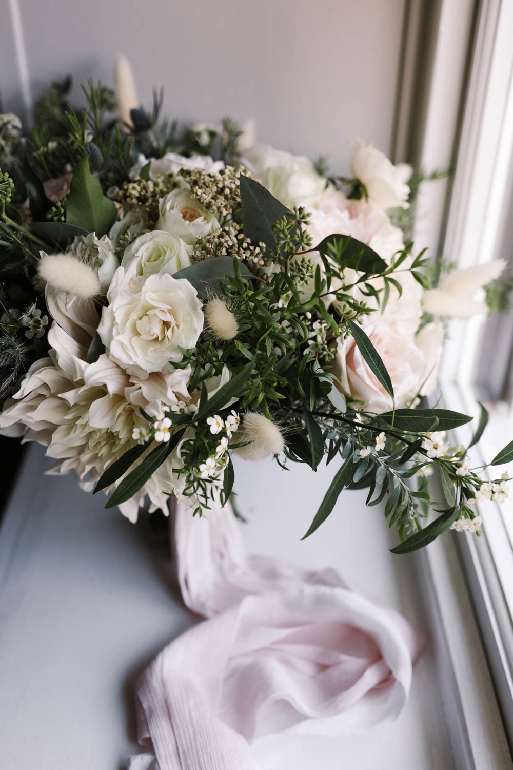 Minimalist Art Gallery Wedding with Timeless Yet Cool Style