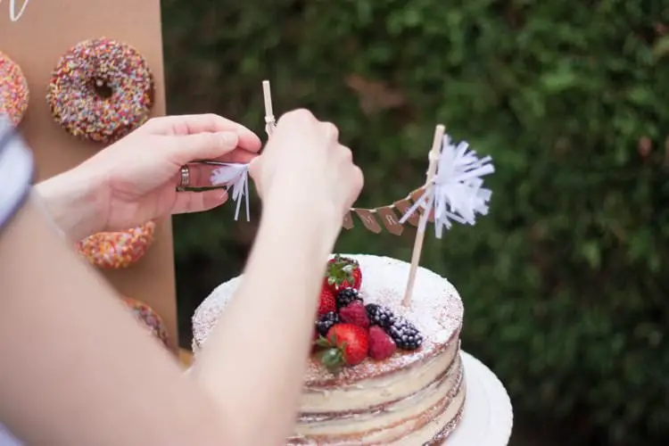 Styling the Wedding Dessert Table