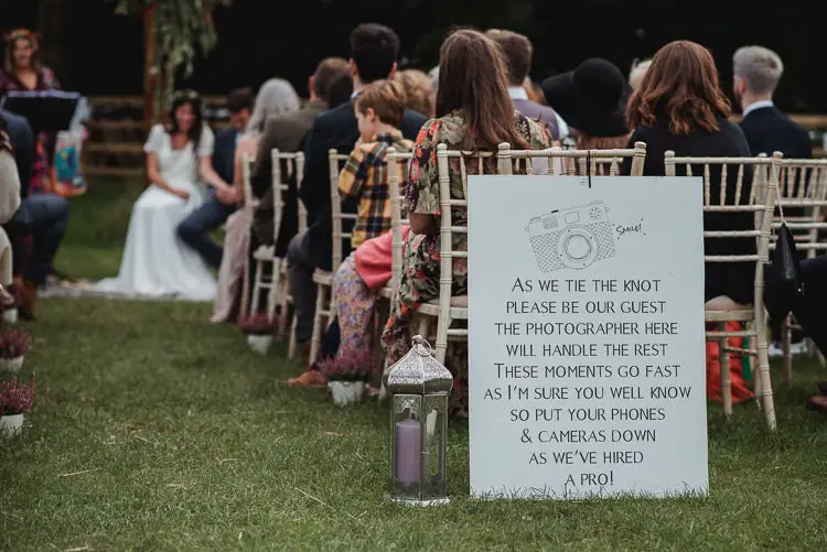 What Are The Benefits Of An Unplugged Wedding?