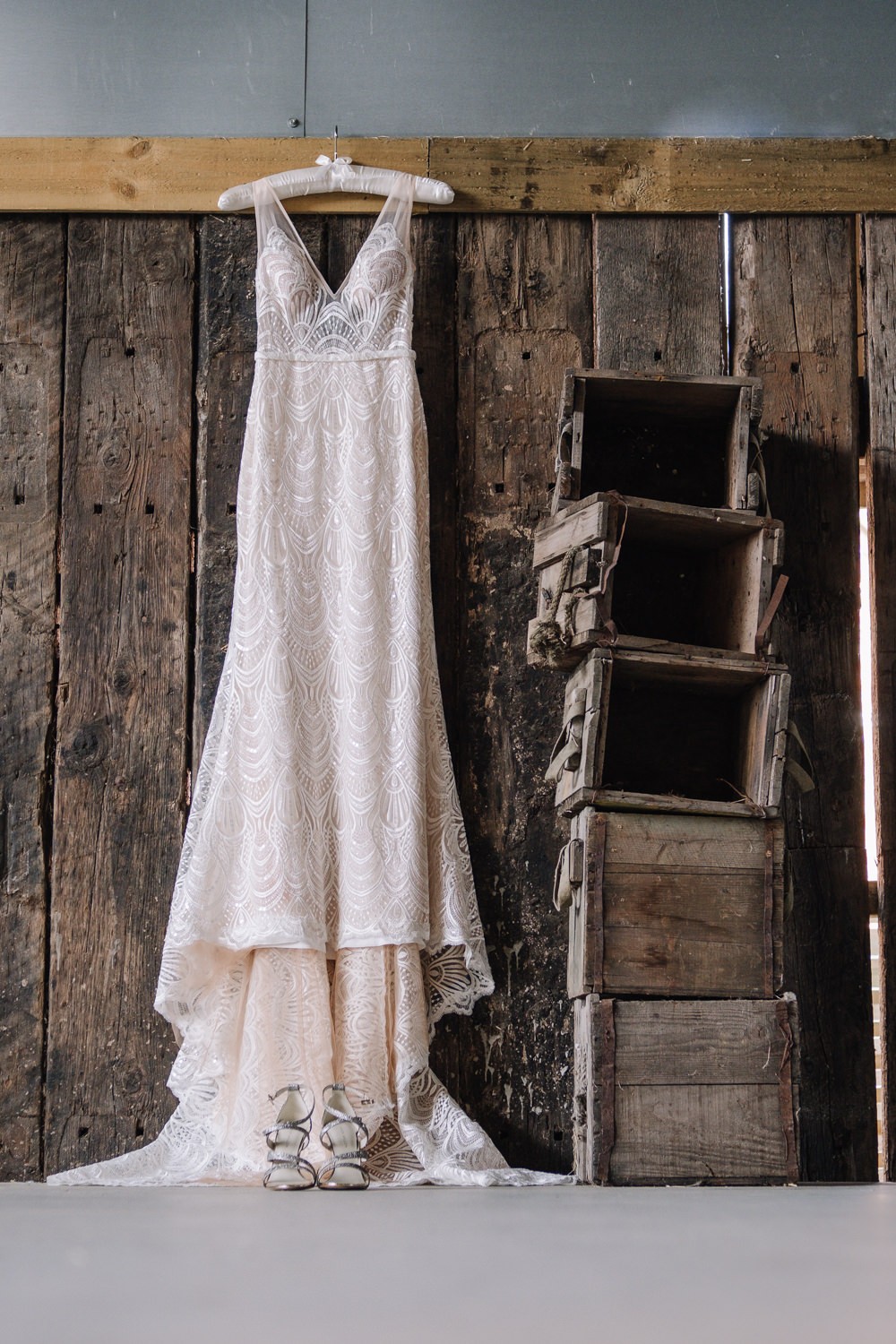 Rustic Countryside Barn Spring Wedding