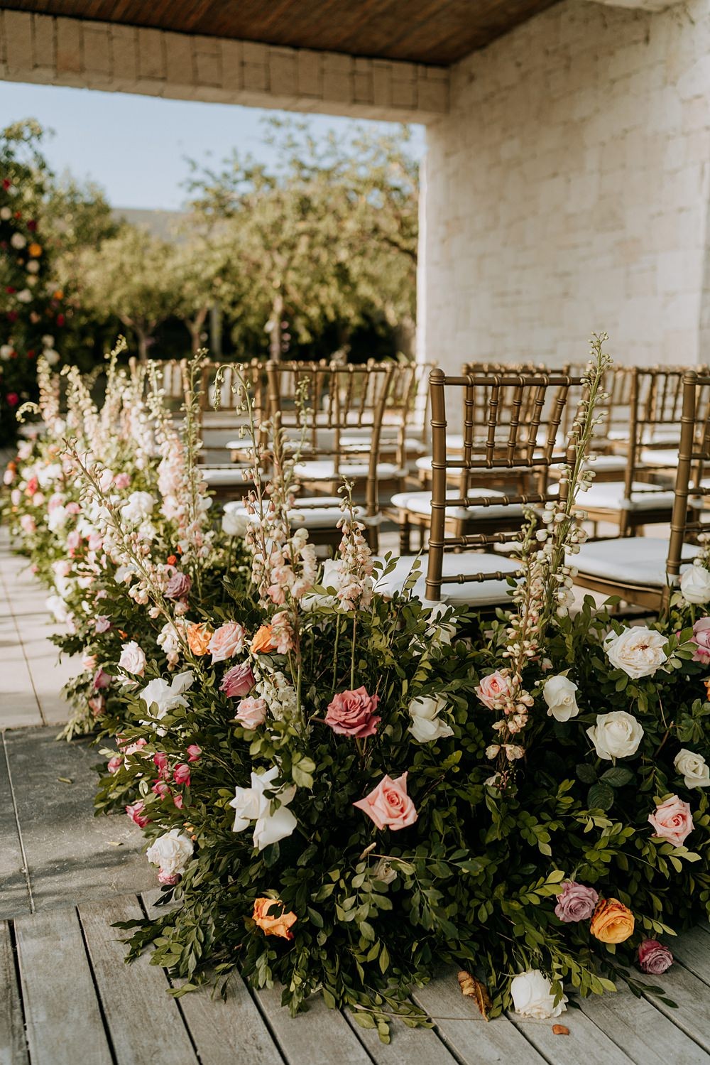 Aisle Decor