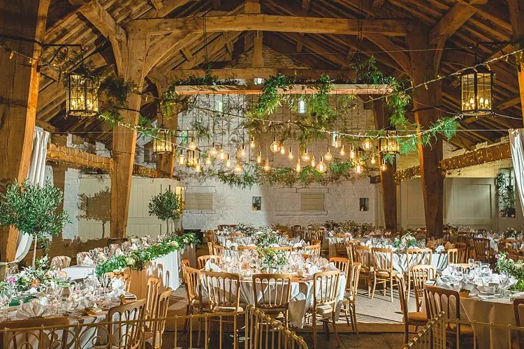 Foliage & Wooden Touches