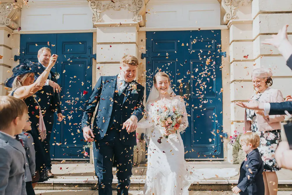 GROOM’S ATTIRE