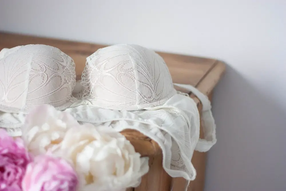 Choosing The Right Bridal Lingerie