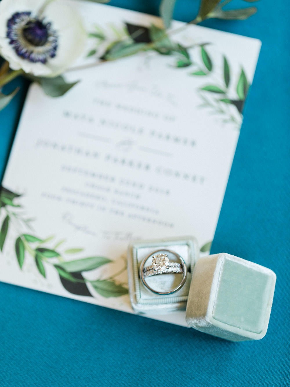 Coastal Chic Outdoor Wedding in Blue Hues